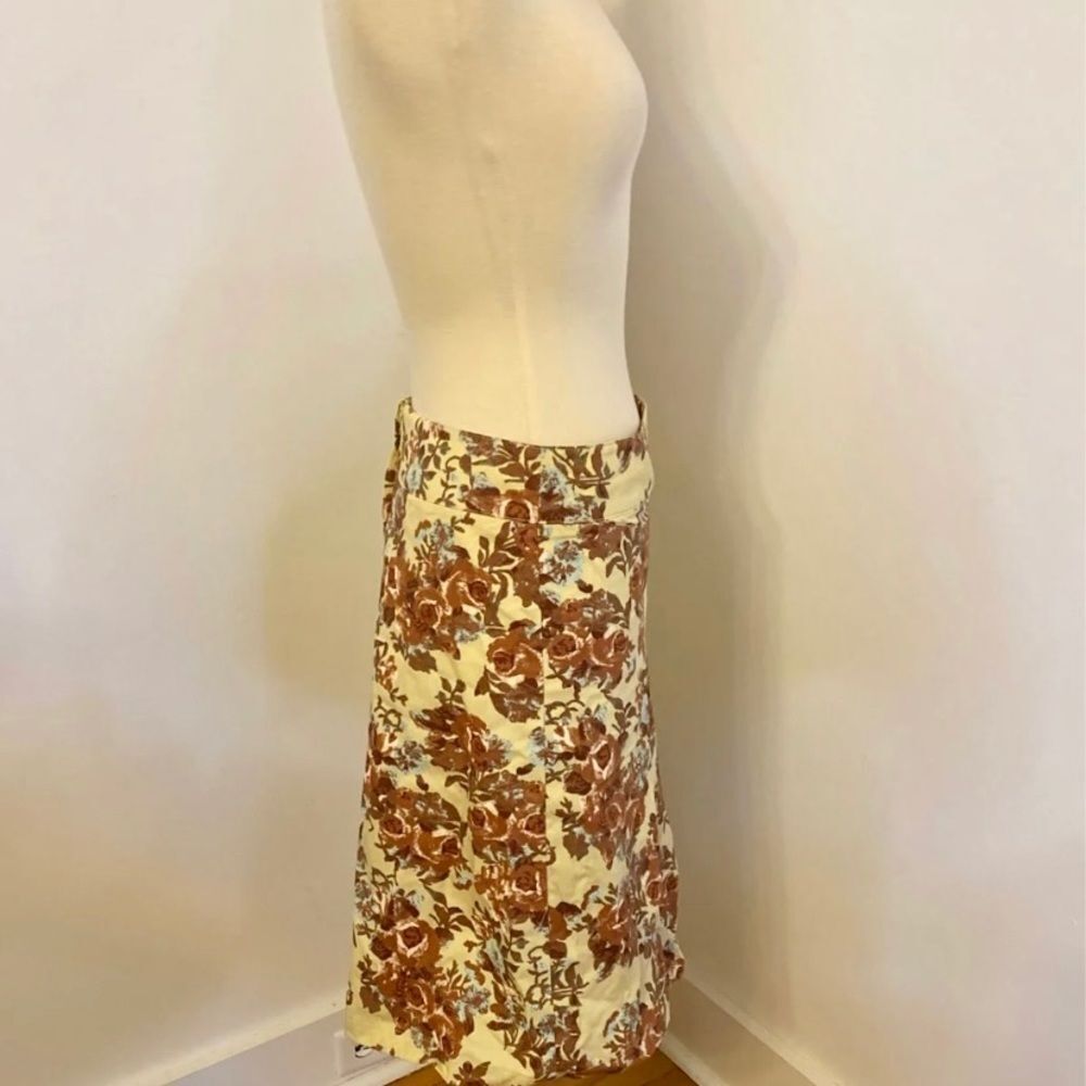 H&M Pleated Floral‎ Skirt - Picture 4 of 5